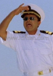 مهاجمة محمد هنيدي لاستحمامه مع 