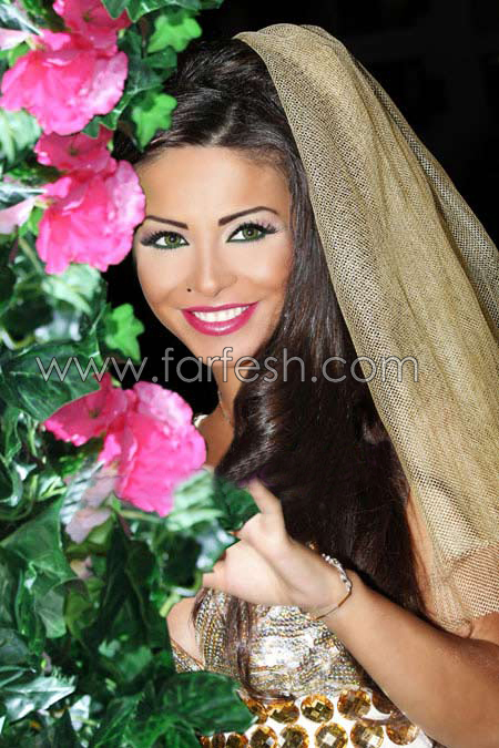 مسلسلات يرصد حقيقة تزوير صور زفاف دوللي شاهين! صورة رقم 4 مسلسلات يرصد حقيقة تزوير صور زفاف دوللي شاهين! صورة رقم 4