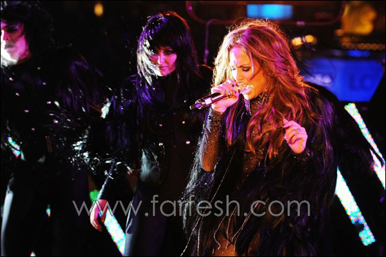 جينفير لوبيز تثير الإنتقادات بملابس حفلة رأس السنة!! صورة رقم 7 جينفير لوبيز تثير الإنتقادات بملابس حفلة رأس السنة!! صورة رقم 7