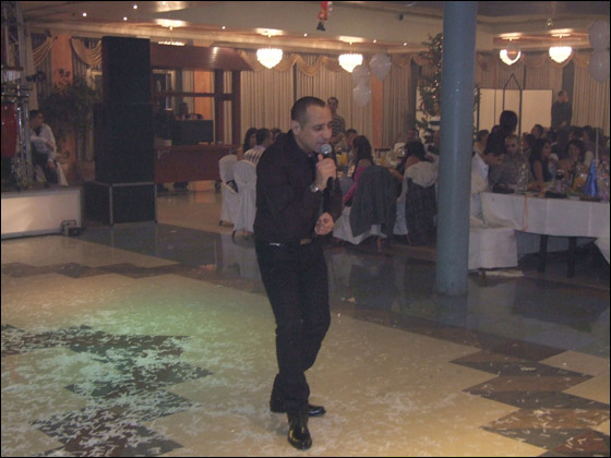 زهير فرنسيس يلهب المحتفلين بالأعياد في حيفا ضمن orange time صورة رقم 9 زهير فرنسيس يلهب المحتفلين بالأعياد في حيفا ضمن orange time صورة رقم 9