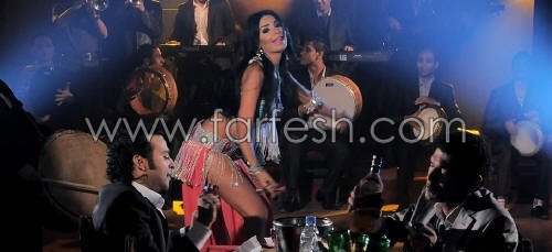 الرقابة تحذف 9 مشاهد غير اخلاقية ساخنة من فيلم الرقابة تحذف 9 مشاهد غير اخلاقية ساخنة من فيلم