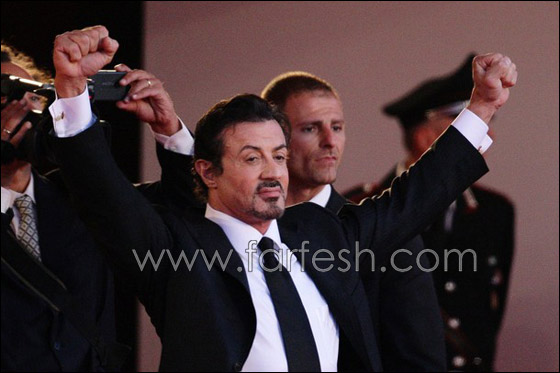 اثناء الشجار مع المصارع أوستن سيلفستر كسر رقبته صورة رقم 2 اثناء الشجار مع المصارع أوستن سيلفستر كسر رقبته صورة رقم 2