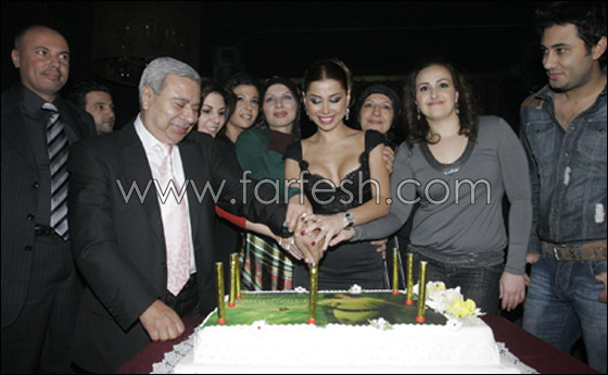 طليق نوال الزغبي يساوم على بيع نيفين نصر لحفلة مشبوهة!! صورة رقم 6 طليق نوال الزغبي يساوم على بيع نيفين نصر لحفلة مشبوهة!! صورة رقم 6