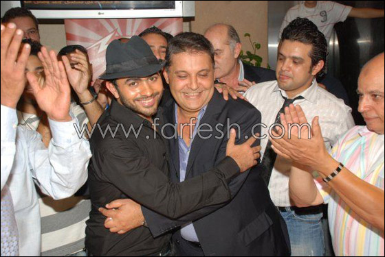 تامر حسني: نور عيني ليس ردّ على رفضي كعريس!!!   صورة رقم 2