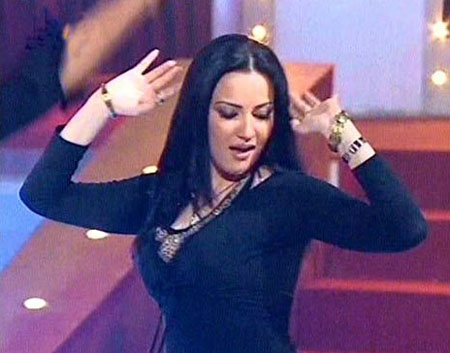 صفاء سلطان تعتزل الغناء وتعمل بـ 