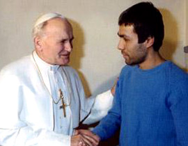 اطلاق سراح المتهم باطلاق النار على البابا يوحنا بولس الثاني صورة رقم 1