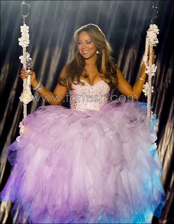 ماريا كاري تحجز جناحا في فندق... لملابسها !!! صورة رقم 19 ماريا كاري تحجز جناحا في فندق... لملابسها !!! صورة رقم 19