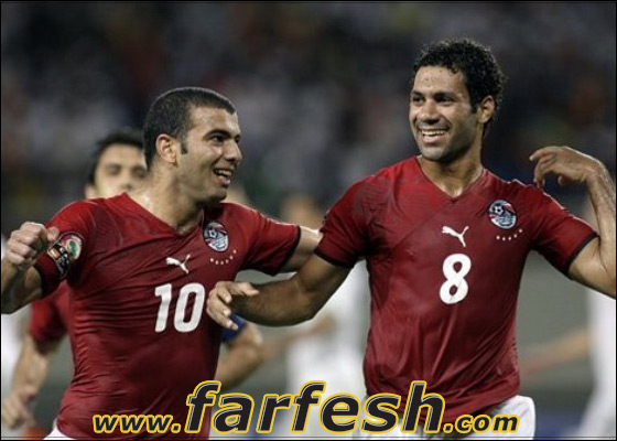 بعد الرباعية المصرية والد تامر حسني يبكي والخشاب تتوتر صورة رقم 15 بعد الرباعية المصرية والد تامر حسني يبكي والخشاب تتوتر صورة رقم 15