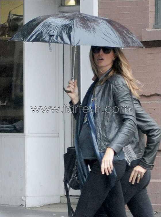 جيزيل بوندشين تكشف أنها ولدت طفلها في حوض الإستحمام!! صورة رقم 2 جيزيل بوندشين تكشف أنها ولدت طفلها في حوض الإستحمام!! صورة رقم 2