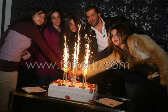 ديانا حداد: بعد زواجي أصبحت مسلمة وأصلي ككل المسلمين صورة رقم 9 ديانا حداد: بعد زواجي أصبحت مسلمة وأصلي ككل المسلمين صورة رقم 9