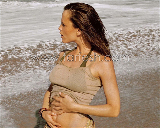 جينفر جارنر تحرص على إرضاع طفلتها خوفًا من زيادة وزنها  صورة رقم 18