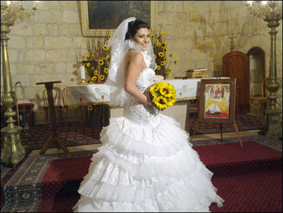 الفنانة مايا نصري تتألّق يوم زفافها!!    صورة رقم 24