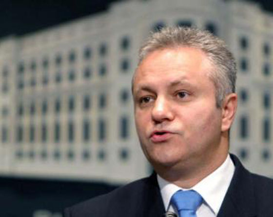 الفاظ نابية تمنع زعيم المعارضة الصربي من الكلام 3 أسابيع  صورة رقم 6