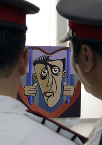 السجناء في سوريا يقيمون معرضاً فنياً في دمشق   صورة رقم 1