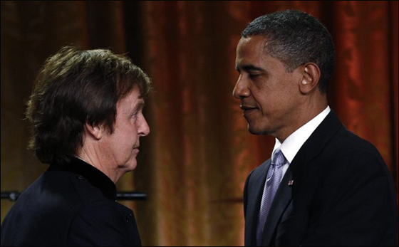 الرئيس اوباما يكرّم نجم البيتلز السابق بول مكارتني!   صورة رقم 4