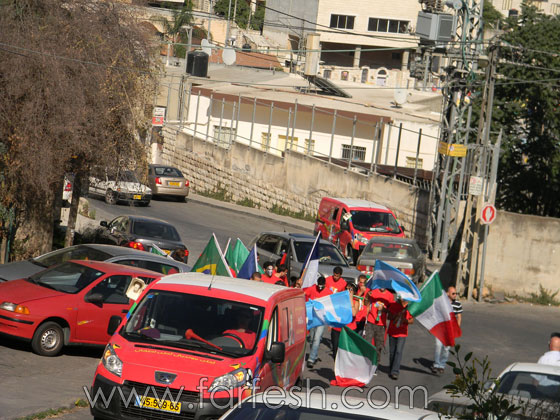 قافلة كوكاكولا مونديال تطوف شوارع الناصرة وتوزع الهدايا    صورة رقم 39