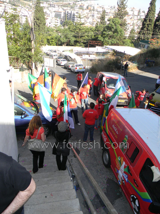 قافلة كوكاكولا مونديال تطوف شوارع الناصرة وتوزع الهدايا    صورة رقم 24