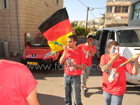 قافلة كوكاكولا مونديال تطوف شوارع الناصرة وتوزع الهدايا    صورة رقم 25