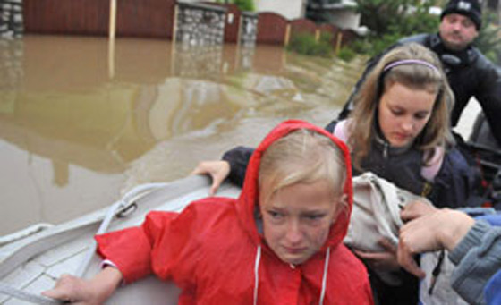 سلوفاكيا: التصويت على متن مركب بسبب الفيضانات!   صورة رقم 5