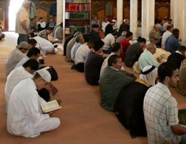 تعليمات لأئمة المساجد بألا تزيد خطبة الجمعة عن 30 دقيقة!! صورة رقم 1