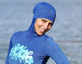 لارتدائهما الزي الشرعي: طرد مسلمتين من حمام سباحة في فرنسا صورة رقم 1