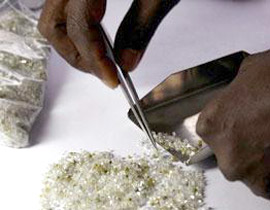 زيمبابوي.. السماح ببيع الماس بعد منعها!! صورة رقم 1