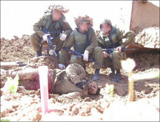 صور جديدة لجنود اسرائيليين تثير الصدمة في اسرائيل!  صورة رقم 6