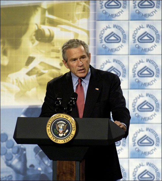 جورج بوش تناول وجبة غداء بـ18 مليون دولار في ألمانيا!  صورة رقم 10