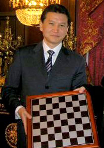 رئيس جمهورية يترك منصبه ليتفرغ للشطرنج! صورة رقم 1