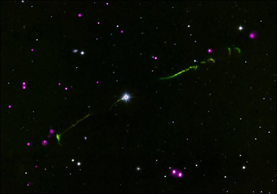 نجم عملاق يلتهم أحد النجوم التابعة له.. وتلسكوب يرصده صورة رقم 2