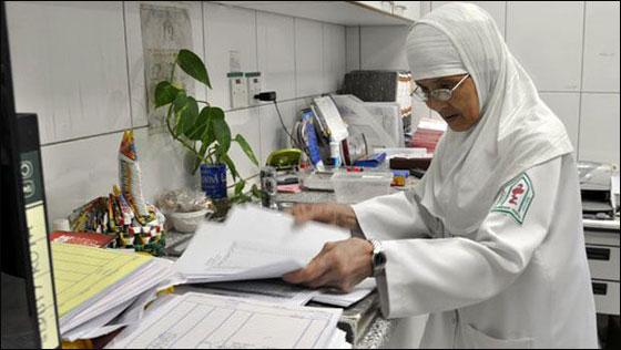 أكبر ممرضة اجنبية في السعودية ترفض التقاعد!  صورة رقم 2