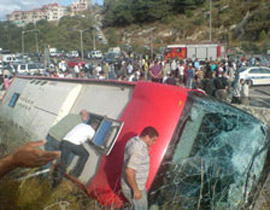 مصرع مواطن من وادي عارة وإصابة العشرات في حادث سير صورة رقم 1