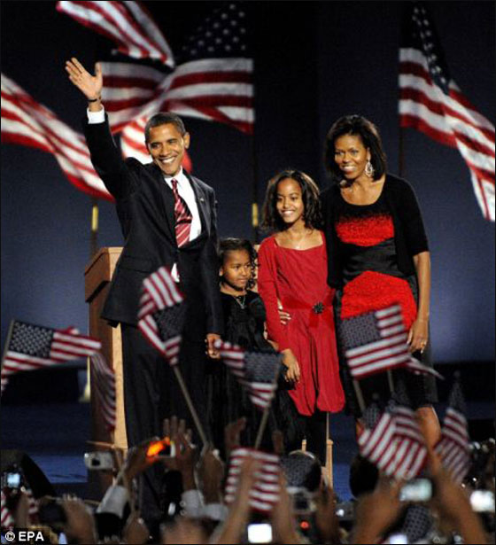 اوباما يمنح وسام الحرية لانجيلا ميركل وبوش الاب!  صورة رقم 12
