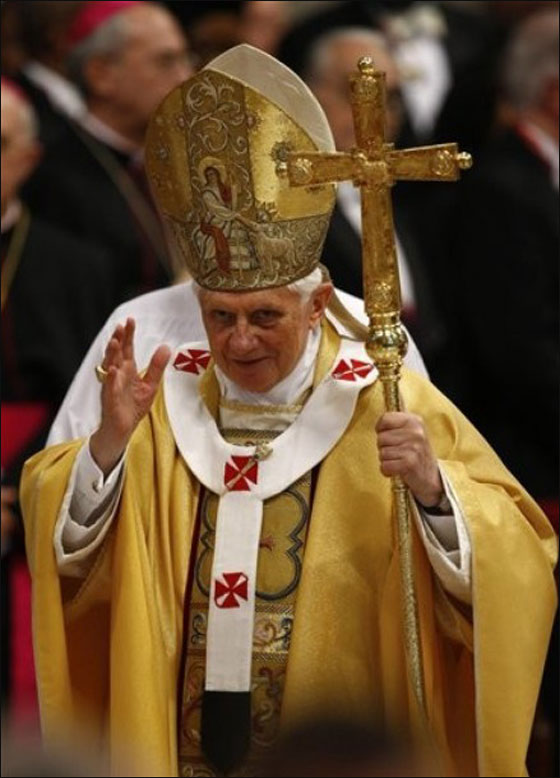 لاول مرة.. البابا يجيز استخدام الواقي الذكري لحالات معينة!!  صورة رقم 3