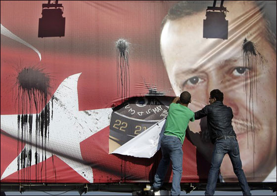 اردوغان: نحن مع الحق ولن نسكت لاسرائيل اذا هاجمت لبنان   صورة رقم 13