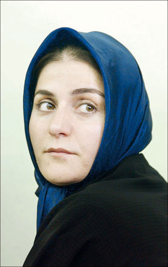 اعدام ايرانية ادينت بقتلها لزوجة لاعب كرة قدم!   صورة رقم 3