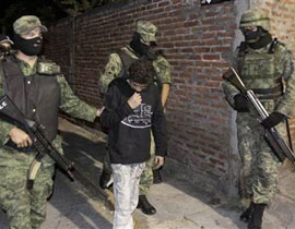 مراهق يعمل قاتل  لدى اكبر عصابات المخدرات في المكسيك!   صورة رقم 2