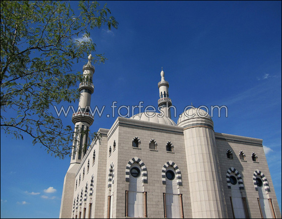 روتردام تفتتح أكبر مسجد في اوروبا يتسع لـ3 آلاف مصلي!  صورة رقم 14