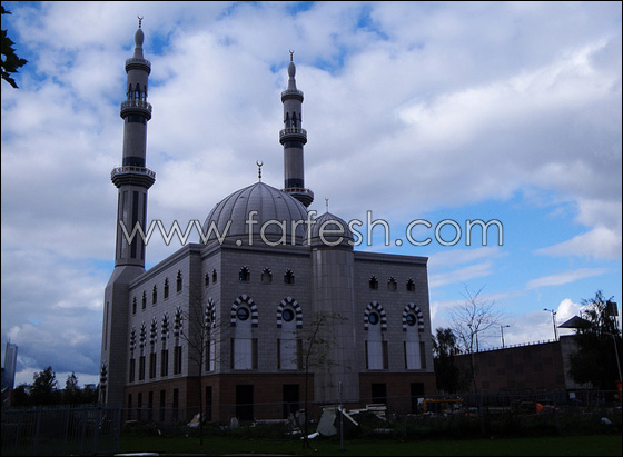 روتردام تفتتح أكبر مسجد في اوروبا يتسع لـ3 آلاف مصلي!  صورة رقم 9