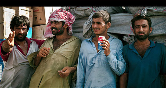 مصور سعودي يزيل الستار عن الوجه الآخر لامارة دبي!  صورة رقم 8
