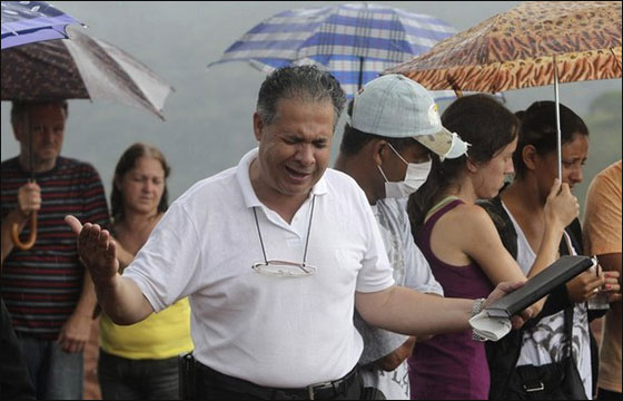 كارثة في البرازيل.. الامطار تتسبب بسقوط اكثر من 500 قتيل!  صورة رقم 14