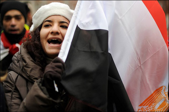 مظاهرات ميدان التحرير مستمرة والاخوان المسلمين متمسكين بمطالب المتظاهرين صورة رقم 9