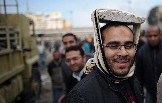 بالصور.. شعارات ظريفة طريفة مضحكة ومبكية من ميدان التحرير  صورة رقم 85