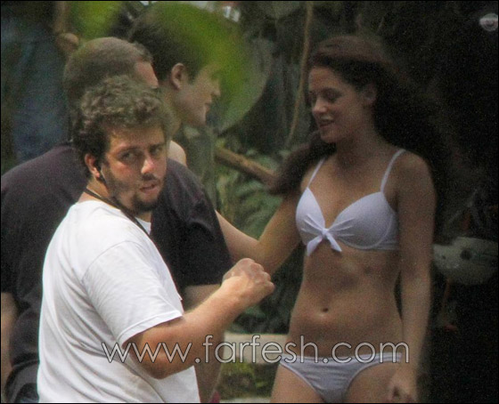 بالصور.. مشاهد مثيرة خلال تصوير فيلم Breaking Dawn! صورة رقم 12 بالصور.. مشاهد مثيرة خلال تصوير فيلم Breaking Dawn! صورة رقم 12