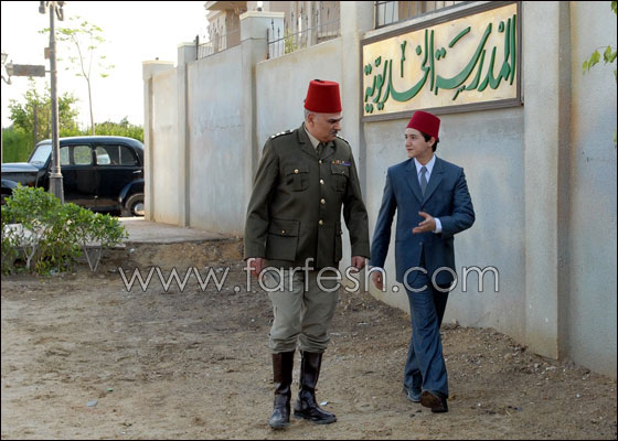 بالصور.. جمال سليمان بالبذلة 