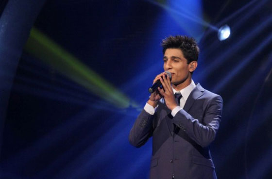 نقل محمد عساف إلى المستشفى بعد ان سقط مغمى عليه  صورة رقم 2