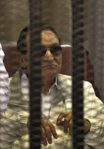 توقعات فلكية بخروج مبارك من السجن وقيامه بالحج صورة رقم 1
