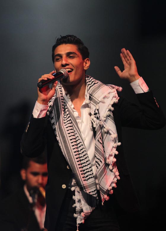 فيديو محمد عساف في رام الله: حفل قصير لكن ألهب الجمهور   صورة رقم 7