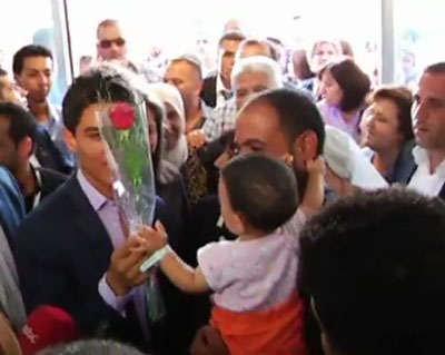فيديو وصور: حفل محمد عساف وجولته في بيت لحم صورة رقم 6 فيديو وصور: حفل محمد عساف وجولته في بيت لحم صورة رقم 6