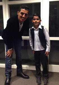 فيديو محمد عساف في هولندا: دا انجليزي يا عساف؟ صورة رقم 1